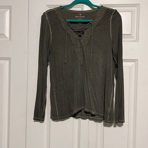 AE Soft & Sexy Green Long Sleeve Blouse Size L